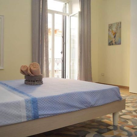 Duke'S Rooms Taranto Exterior foto