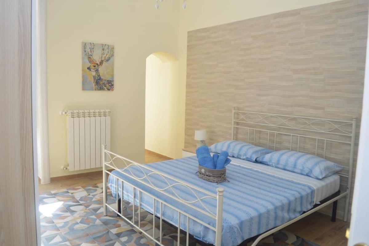 Duke'S Rooms Taranto Exterior foto